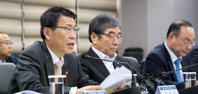 FSC Chairman holds talks on government plans to cool overheated housing prices thumbnail