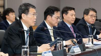 FSC Chairman holds talks with CEOs of specialized credit finance companies thumbnail