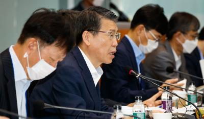 FSC Chairman speaks at the Financial Development Review Committee meeting thumbnail