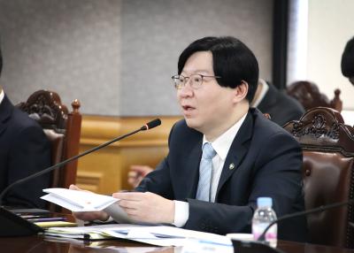 Vice Chairman holds meeting to ensure seamless preparation for implemeting new legislation on individual debtor protection thumbnail